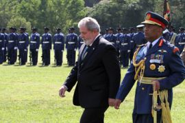 Brazil''s President Lula inspects Kenyan military