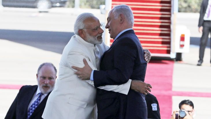 Modi hugs Netanyahu
