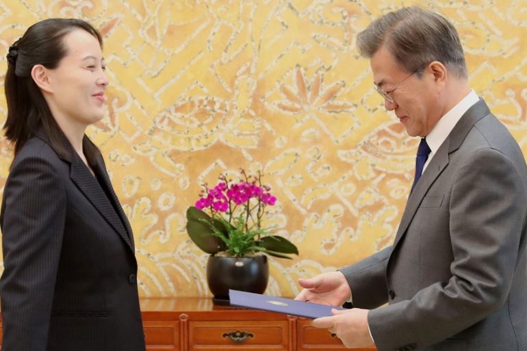 South Korean president (R), Kim Jong-Un''s sister (L)