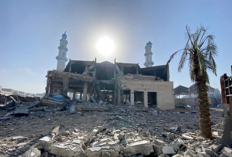 A view of damage at Al-Shafi'i Mosque and destruction in the area after Israeli attacks in southwestern of Gaza City, Gaza.